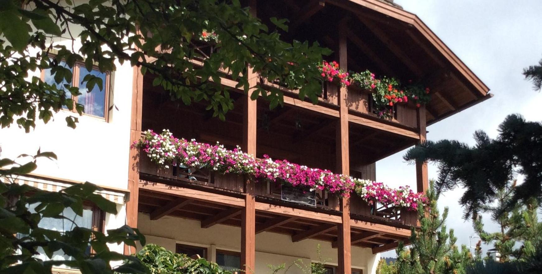 Residenze Sonnenschein Aparthotel วิลลาบาสซา ภายนอก รูปภาพ