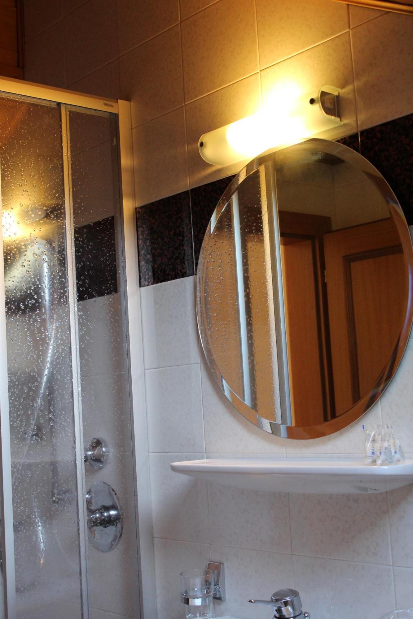 Residenze Sonnenschein Aparthotel วิลลาบาสซา ภายนอก รูปภาพ